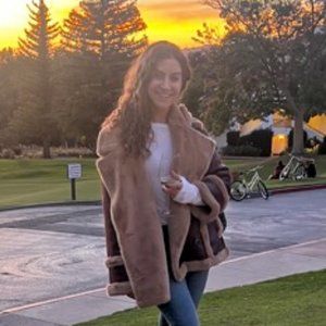 Meet your Posher, Odelia